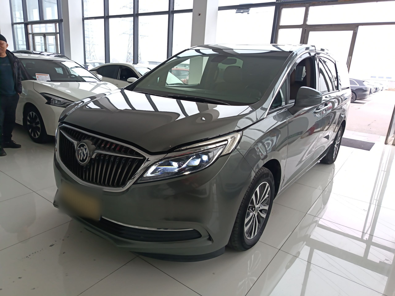 GL8 2017 ES 28T Luxury China V