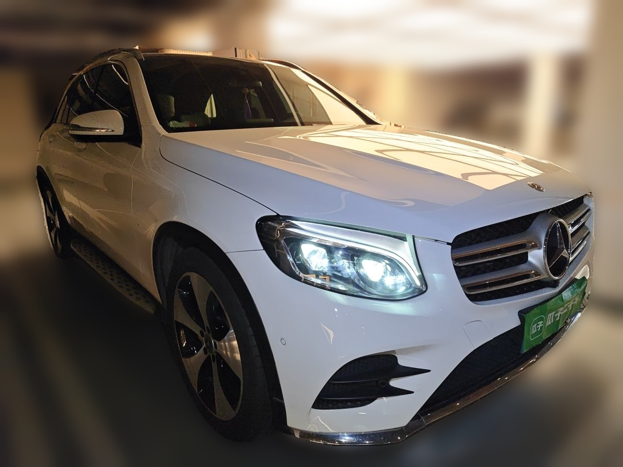 GLC 2018 GLC 300 4MATIC Dynamic photo 3