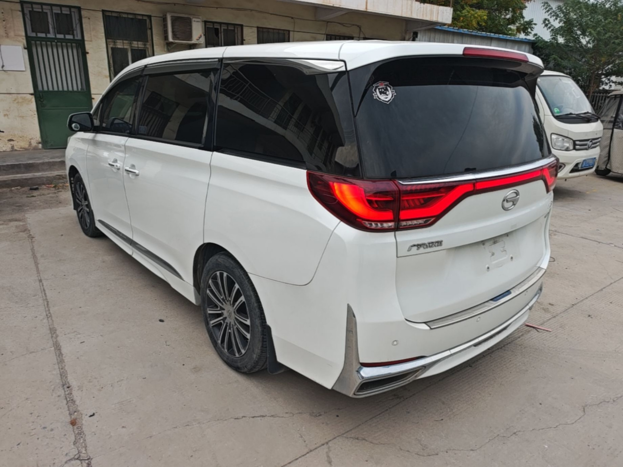 GAC Trumpchi M8 2021 Leading Series 390T Premium photo 4