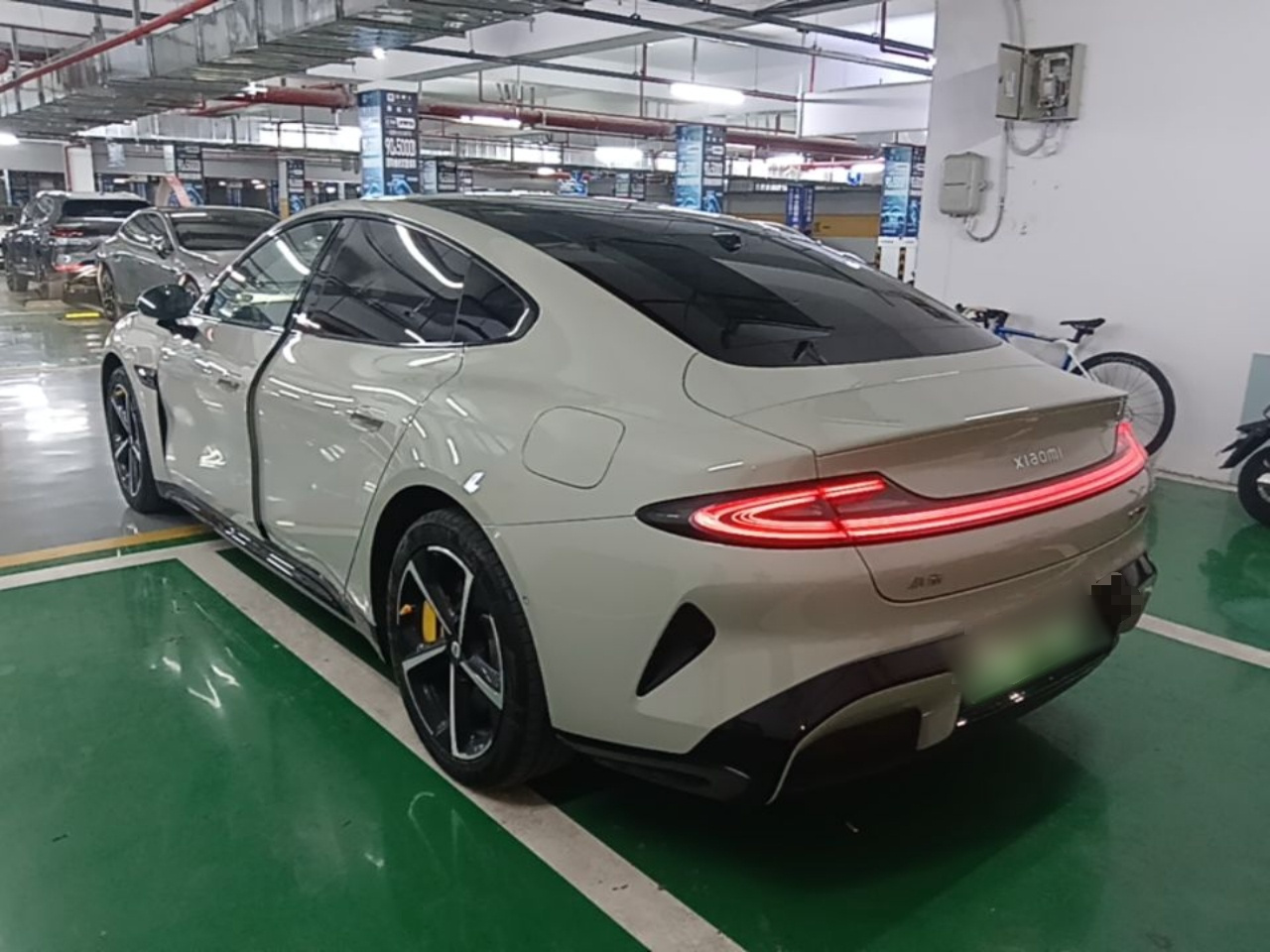 Xiaomi SU7 2024 AWD Extended Range High-end ADAS Max photo 4