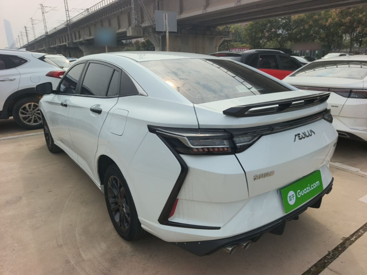 Yixuan 2023 1.5L AT LX photo 4