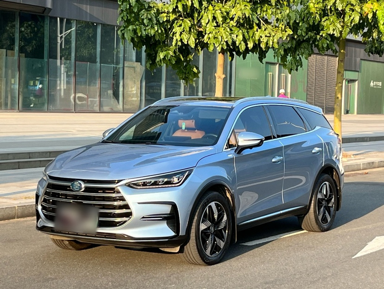 Tang EV 2023 DM-i Champion 112KM Noble