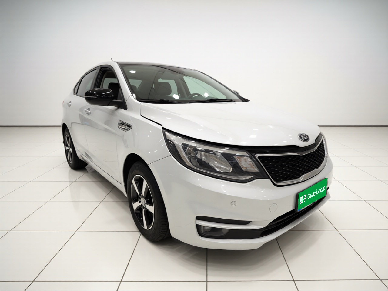 K2 2015 Sedan 1.4L AT GLS photo 3