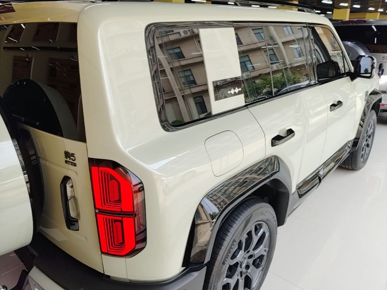 Fang Cheng Bao Leopard 5 2023 Flagship photo 4
