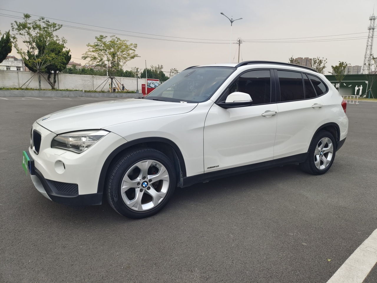 X1 Imported 2012 sDrive18i Luxury photo 3