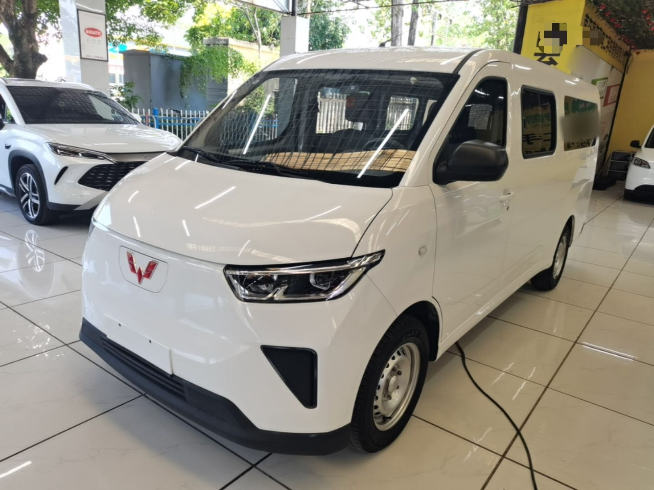 Wuling 2024 300km Comfort Bus 75kW