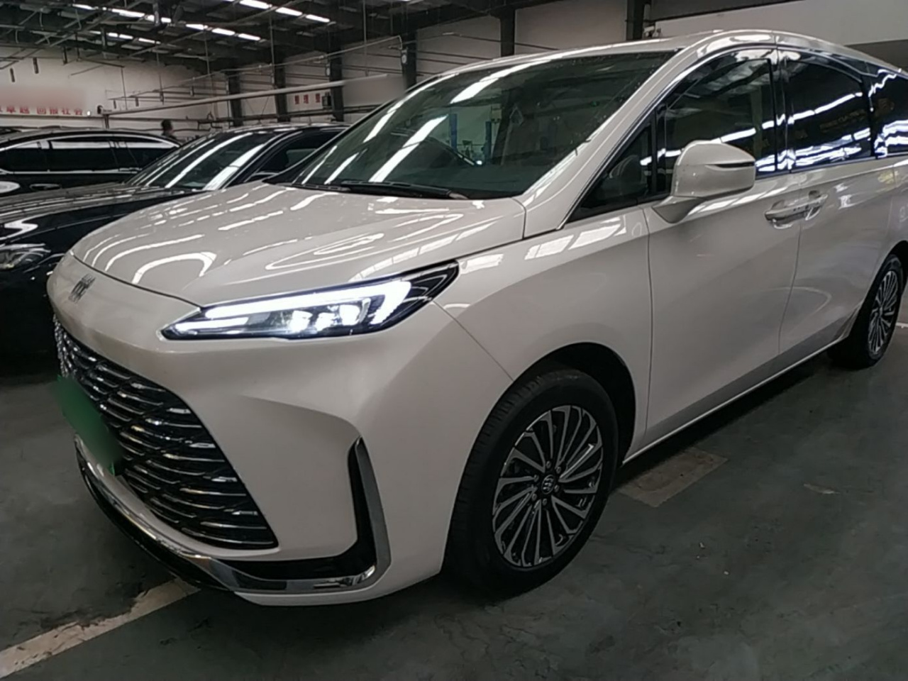 GL8 EV 2025