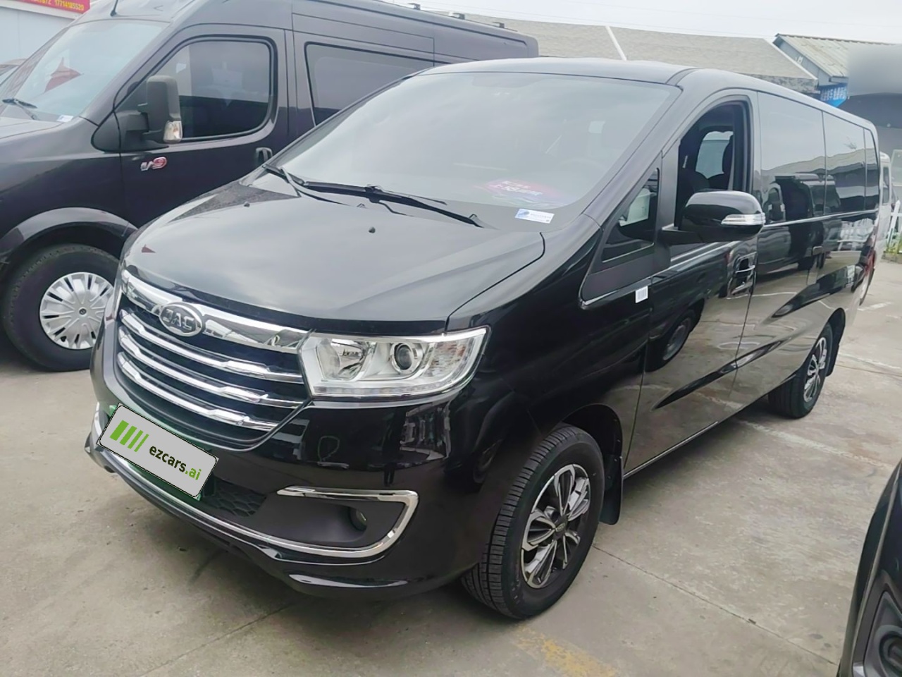 Refine M3 2022 PLUS 1.8L 7-Seater Standard