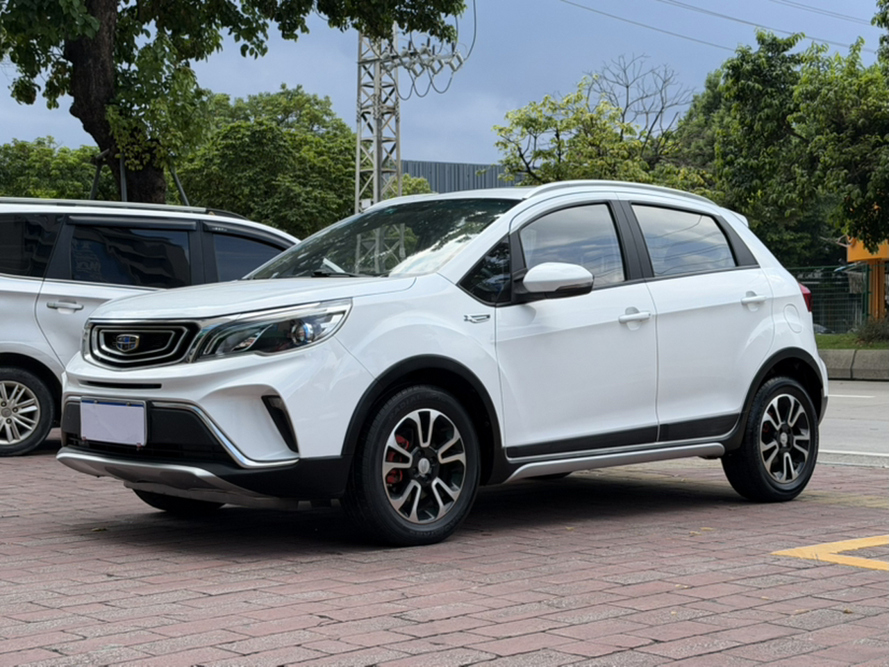 Vision X3 2017 1.5L AT Premium