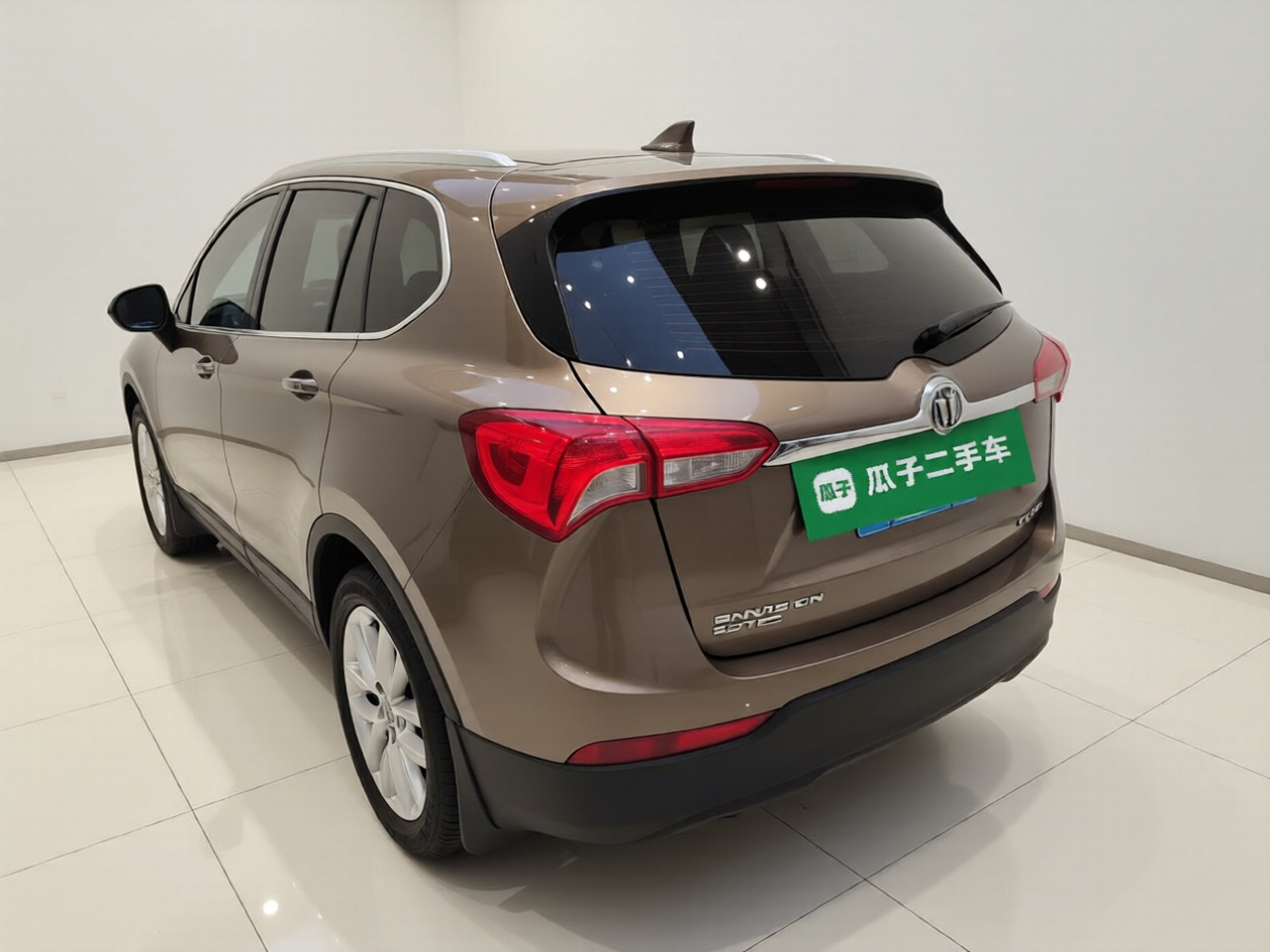 Envision 2019 28T AWD Elite China VI photo 4