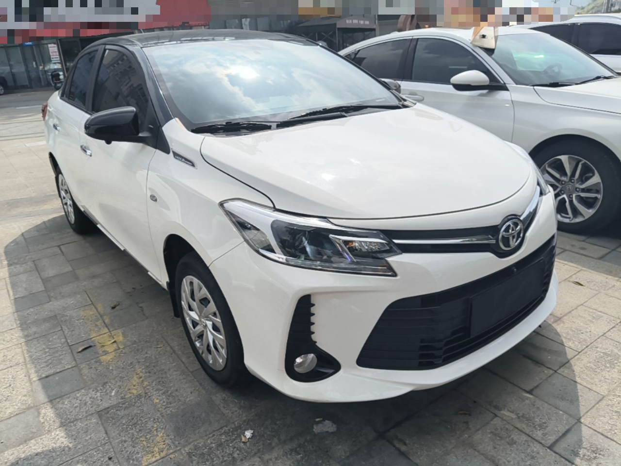 Vios 2022 1.5L 20 Anniversary Edition photo 3