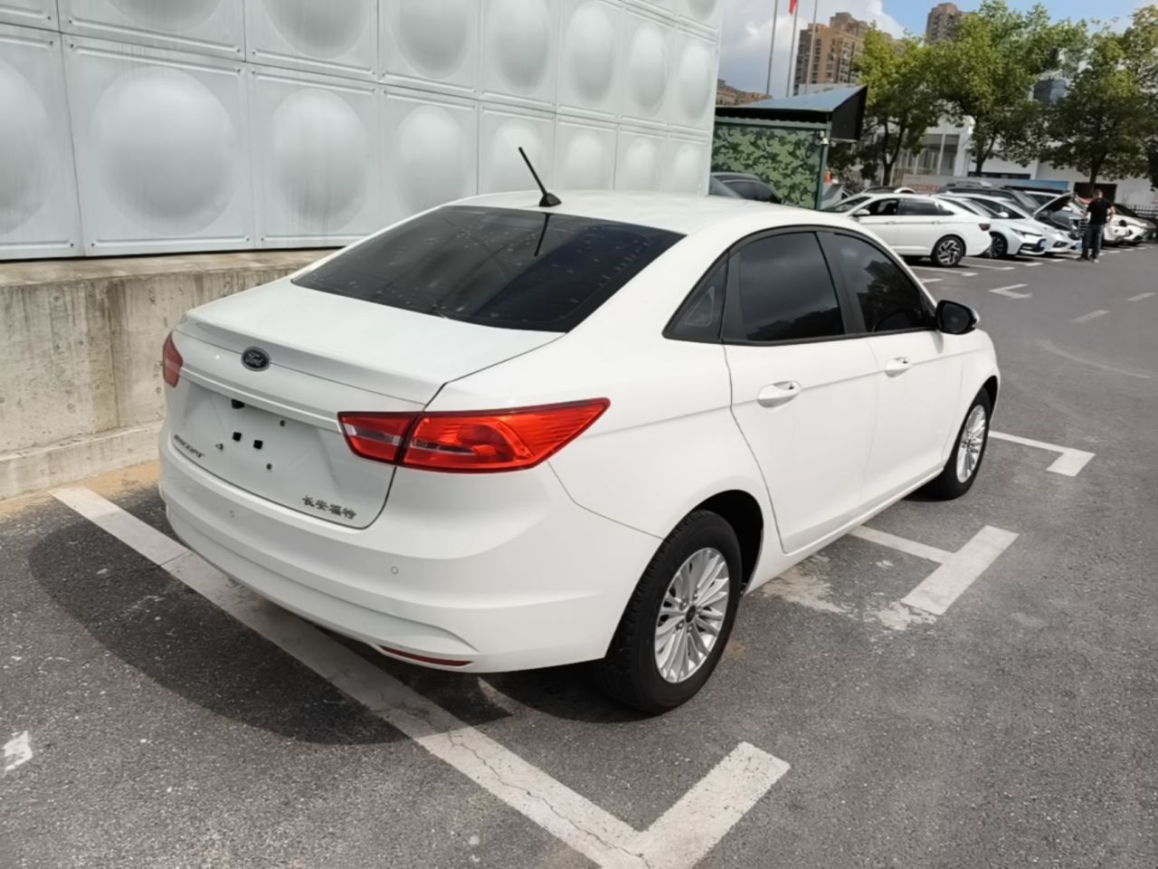 Escort 2017 Facelift 1.5L AT Comfort photo 4