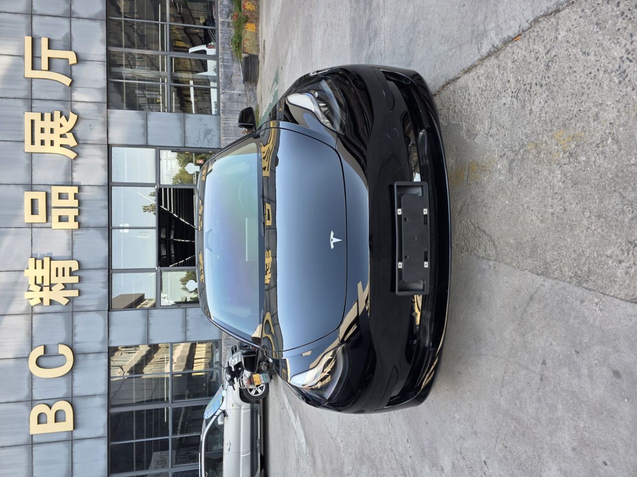 Model Y 2022 Facelift RWD photo 2