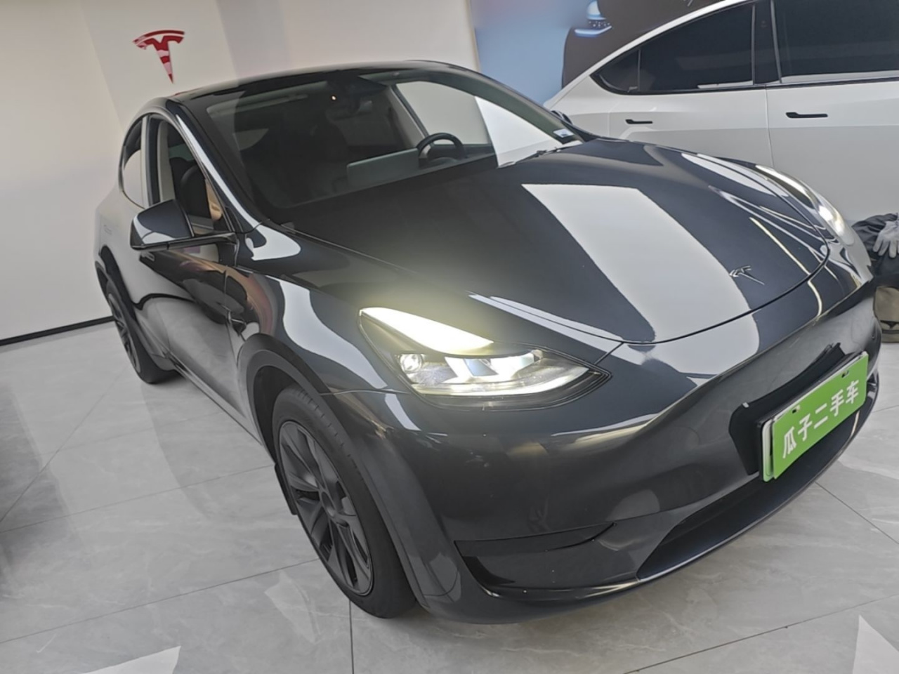 Model Y 2024 RWD photo 3