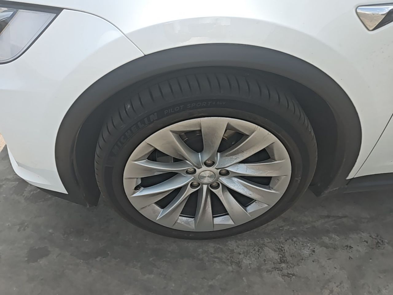 Model X 2019 Long Range photo 3