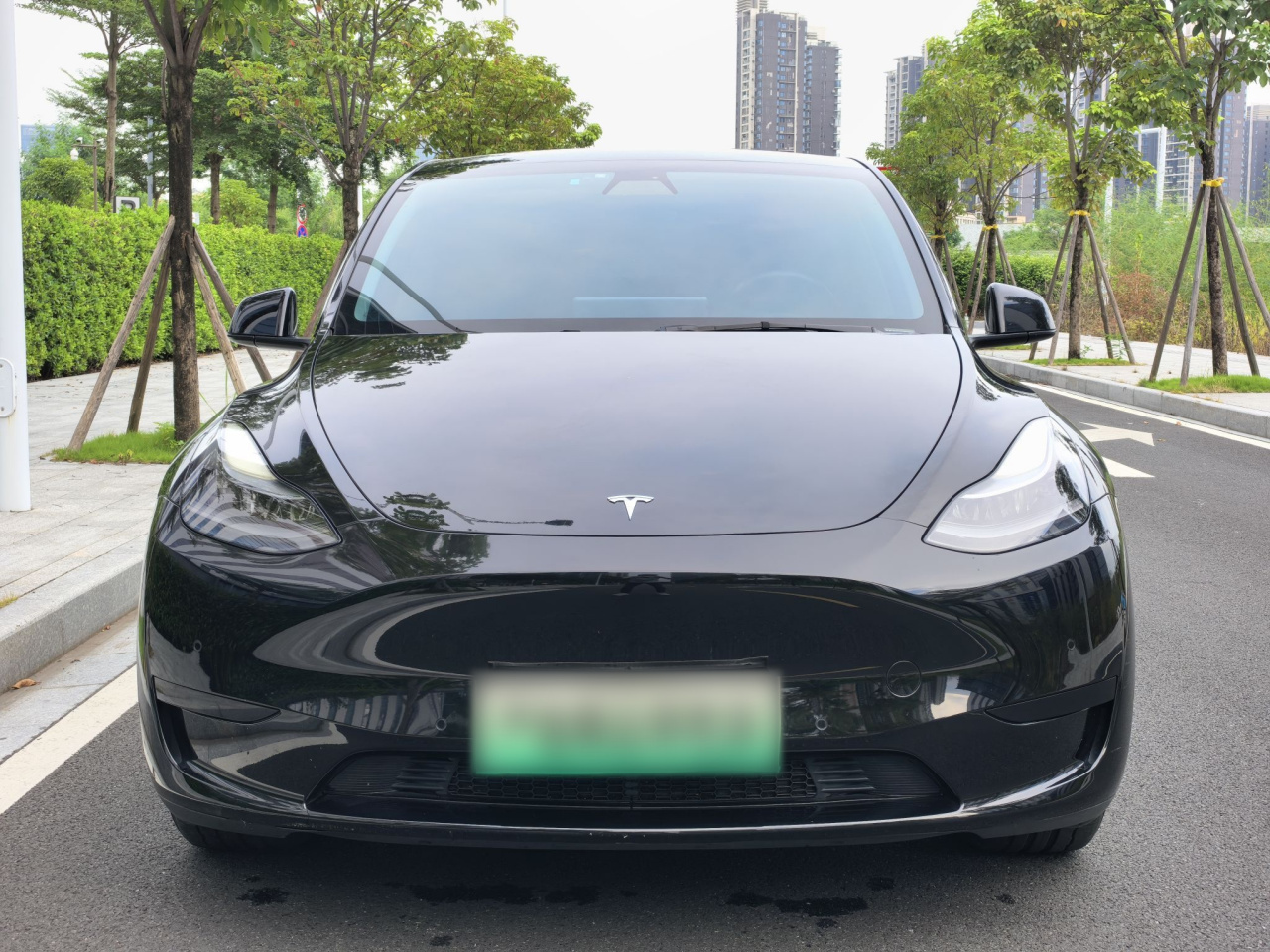 Model Y 2022 RWD photo 2