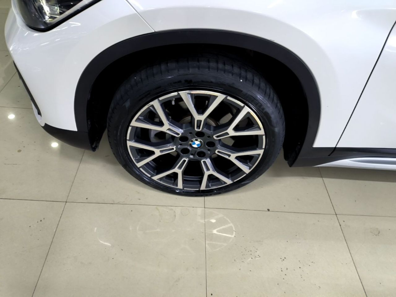 X1 2021 xDrive25Li Exclusive photo 4
