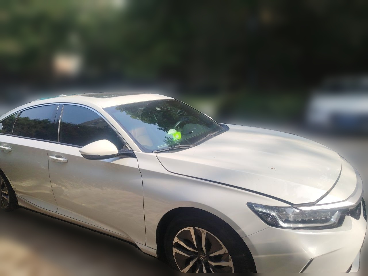 2022 Hybrid 2.0L photo 3