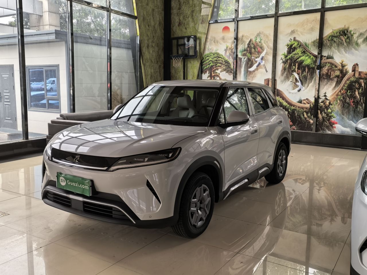 Yuan UP 2027 Flying Spur 301KM Pilot