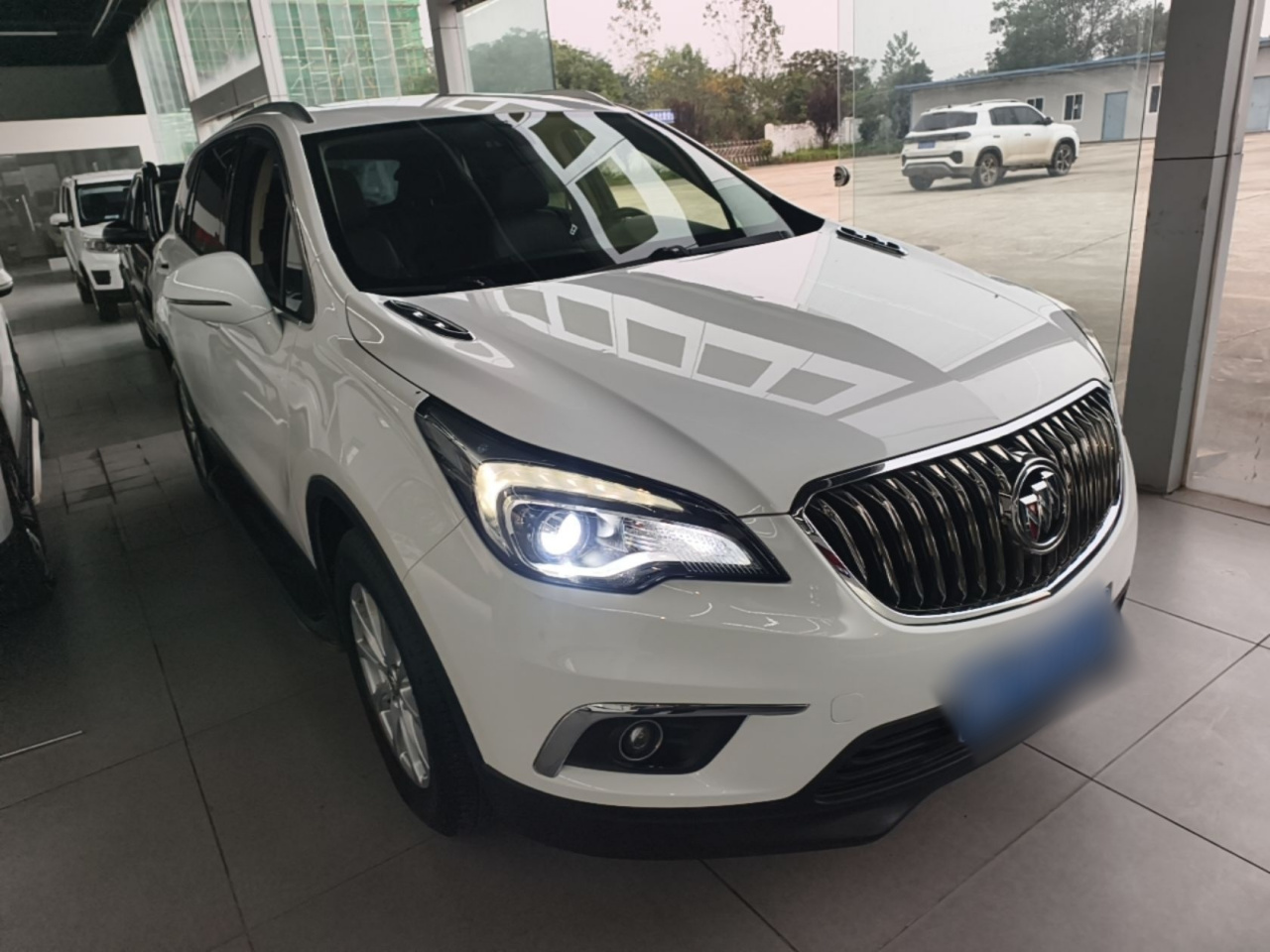 Envision 2017 20T RWD Elite photo 3