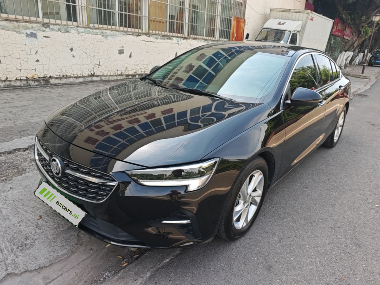 Regal 2023 552T Smart