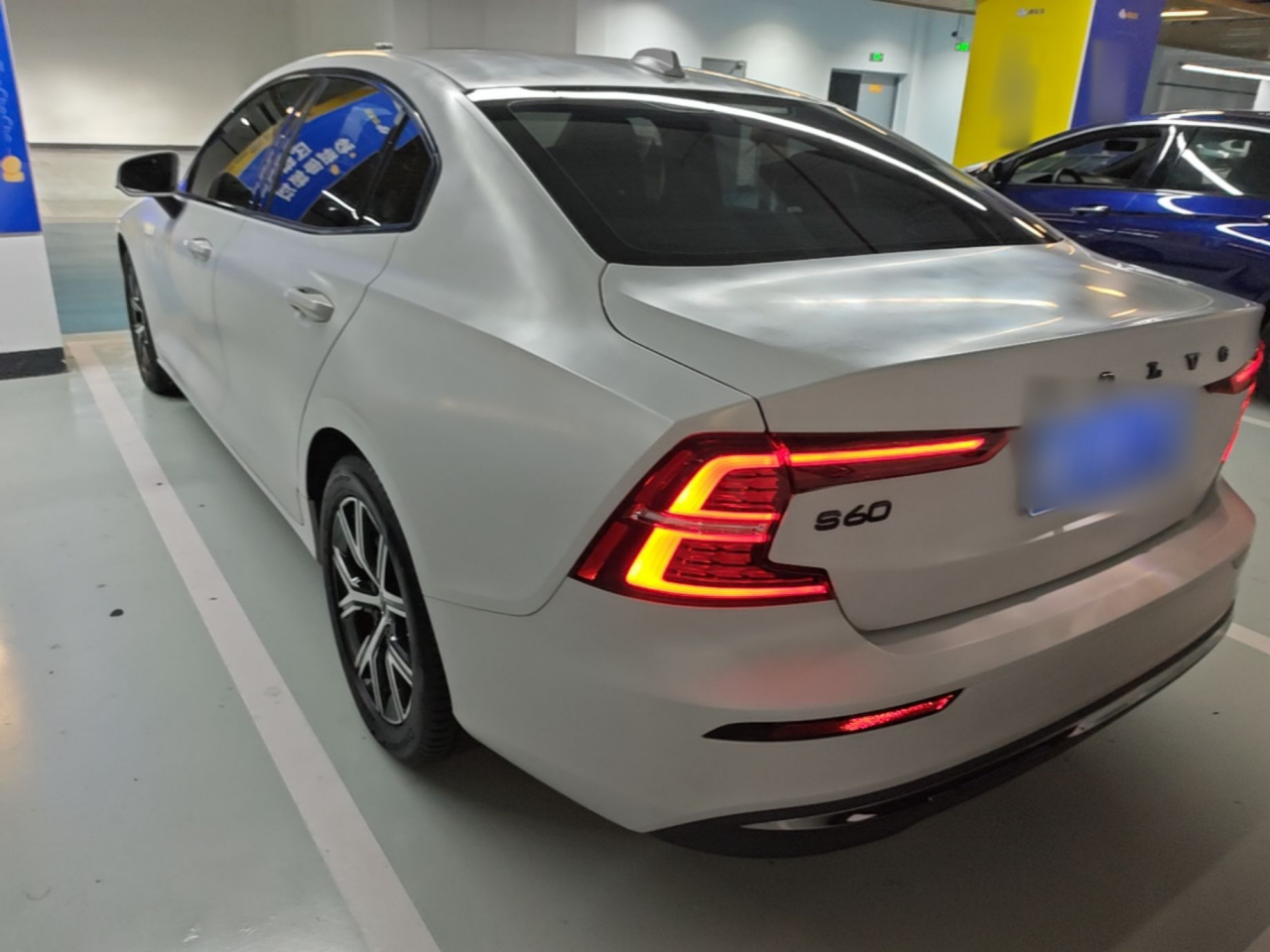 S60 2024 B4 Luxury photo 4