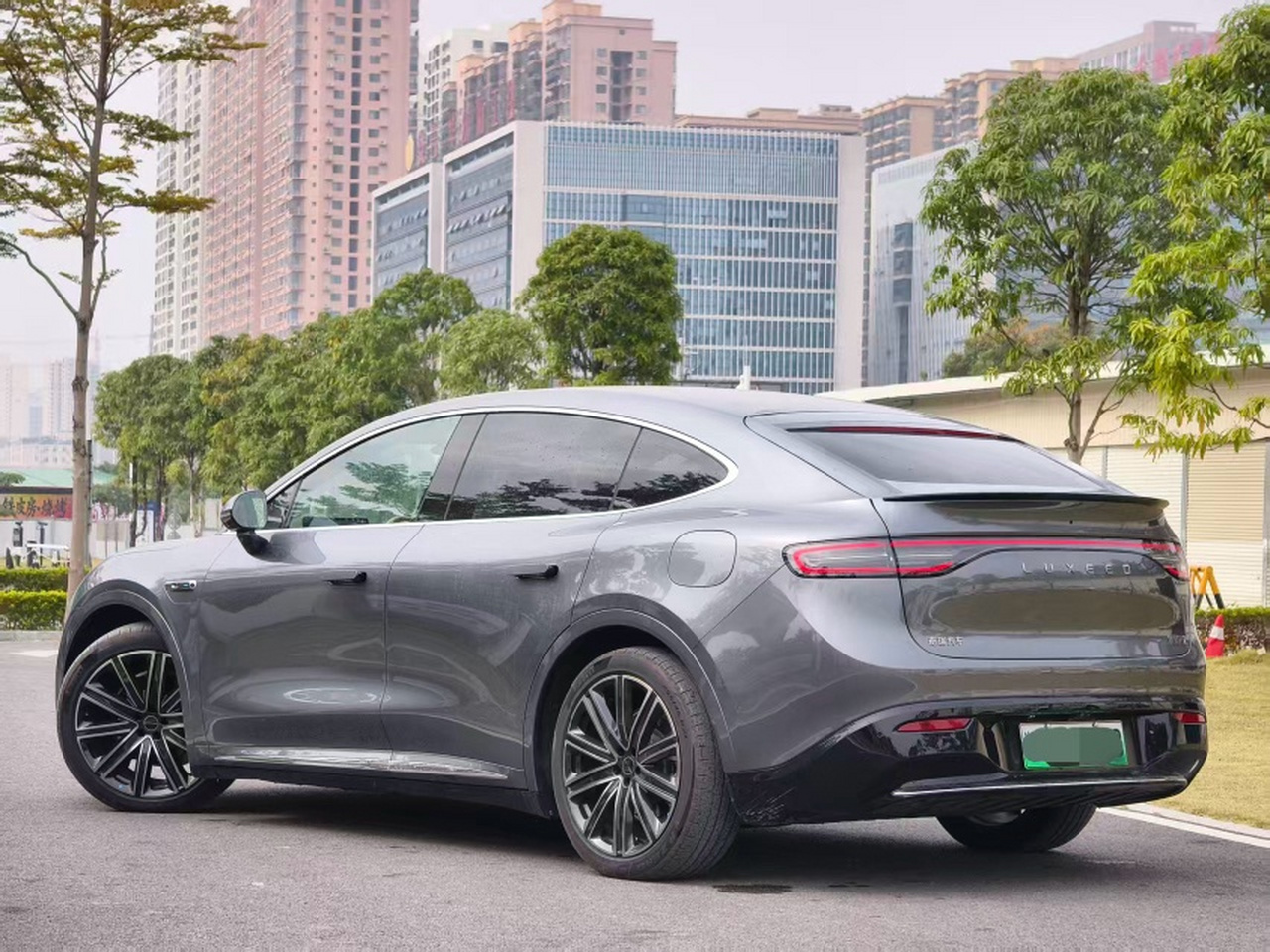 HIMA Luxeed R7 2024 EV 667km Max photo 4