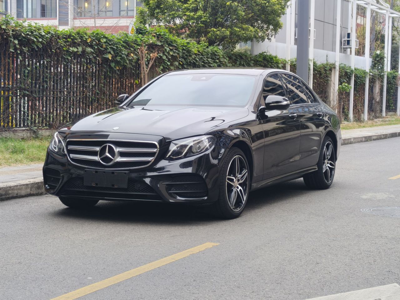 E-Class 2017 E 200 Sport 4MATIC