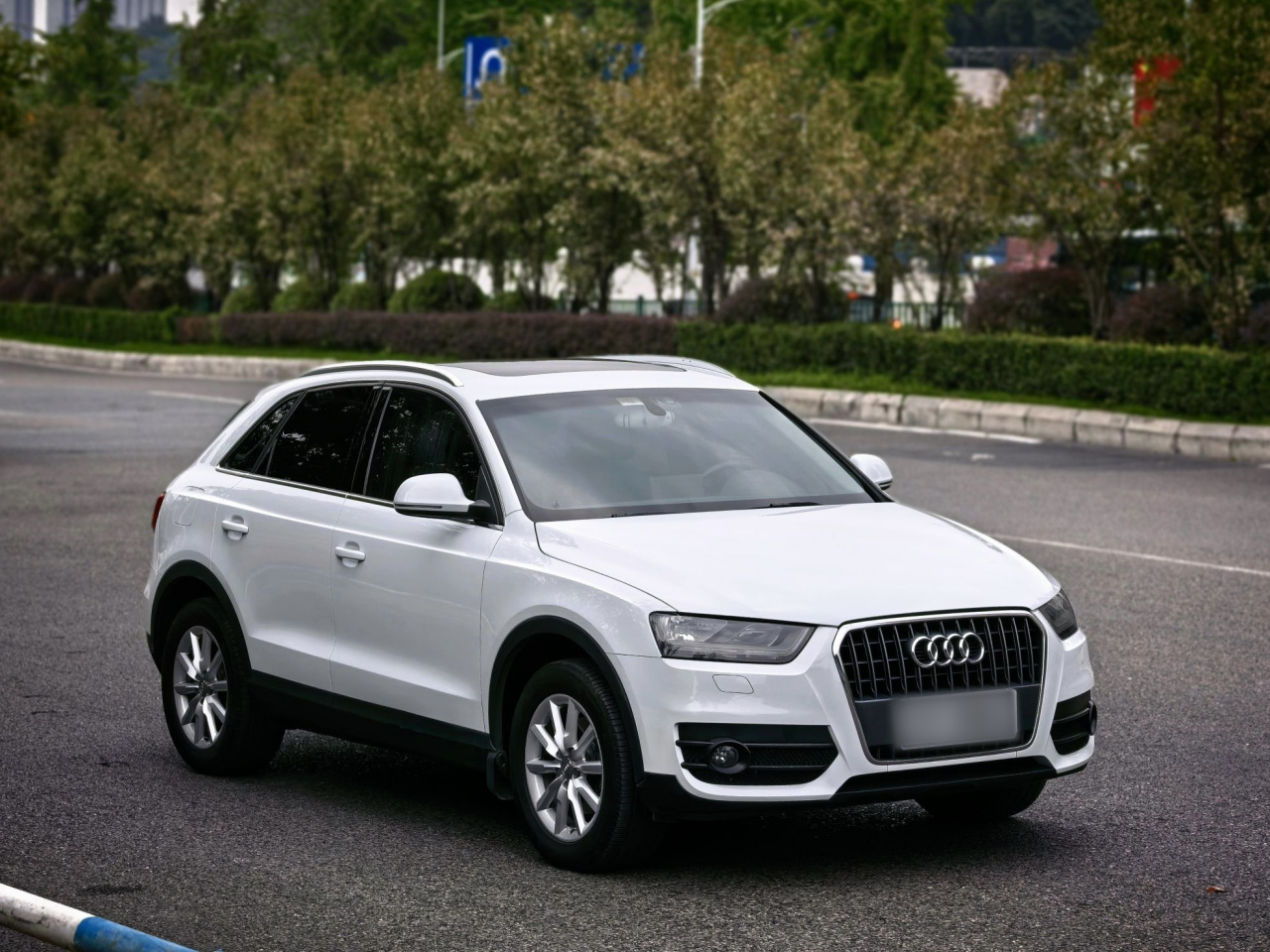 Q3 2015 35 TFSI Progressive photo 2