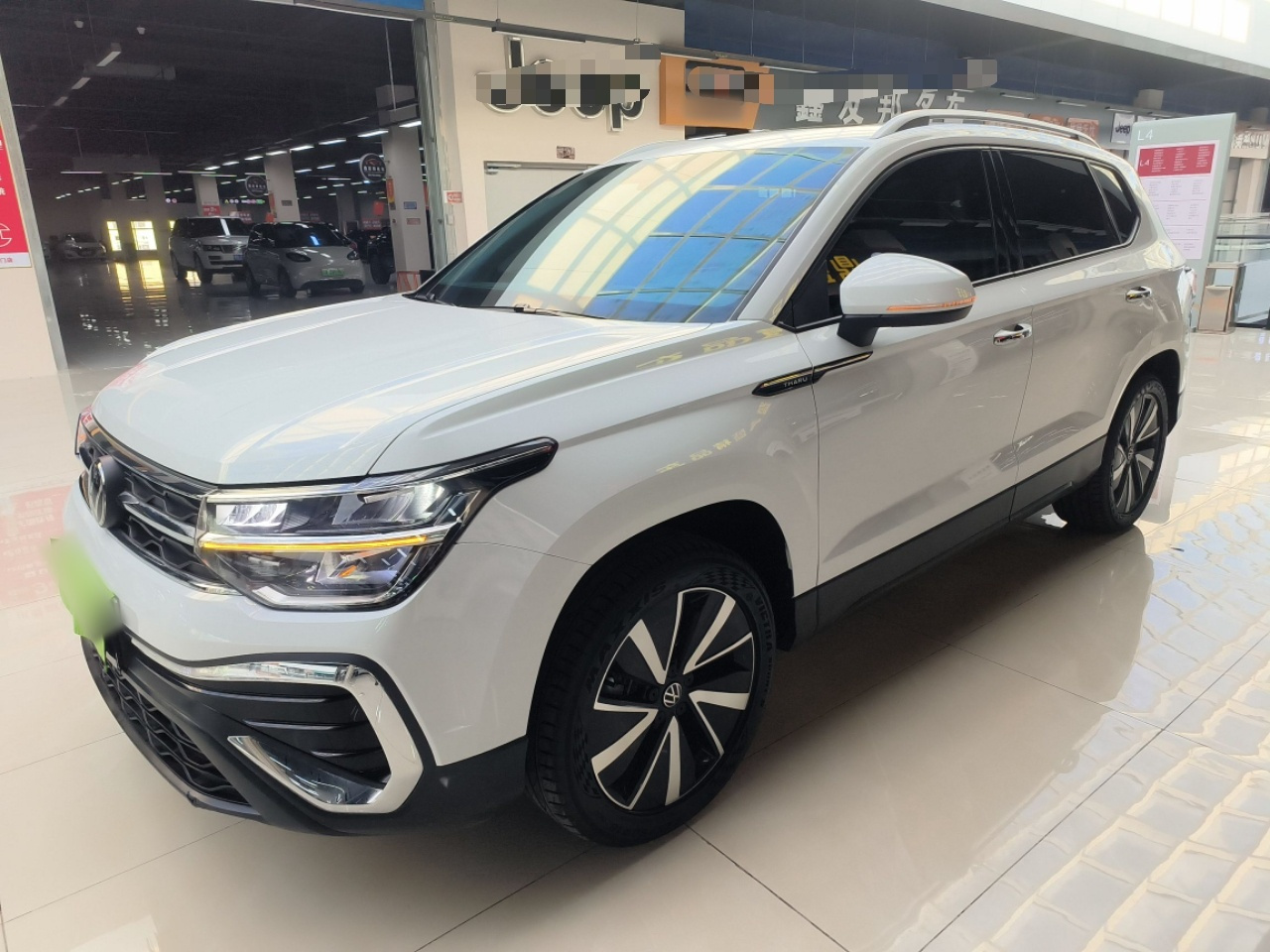 Tharu 2023 300TSI RWD