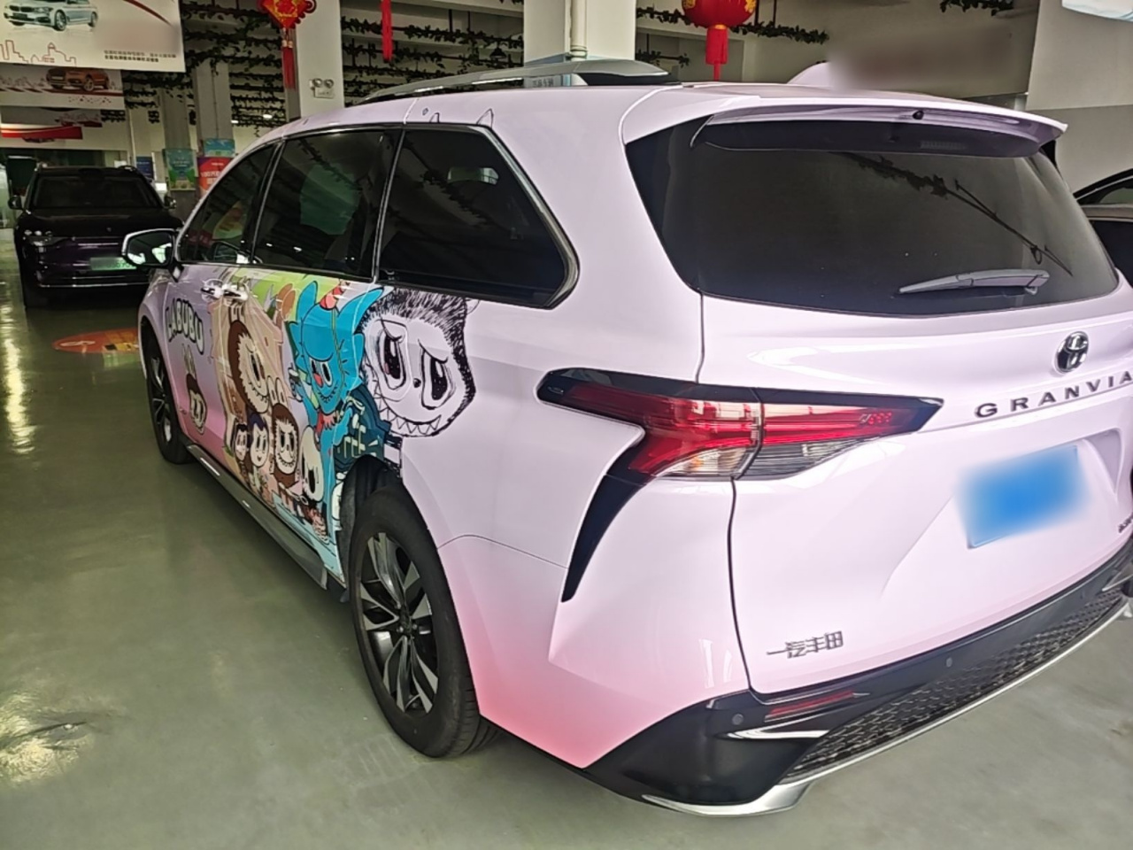Granvia 2024 2.5L Hybrid Premium PLUS AWD photo 4