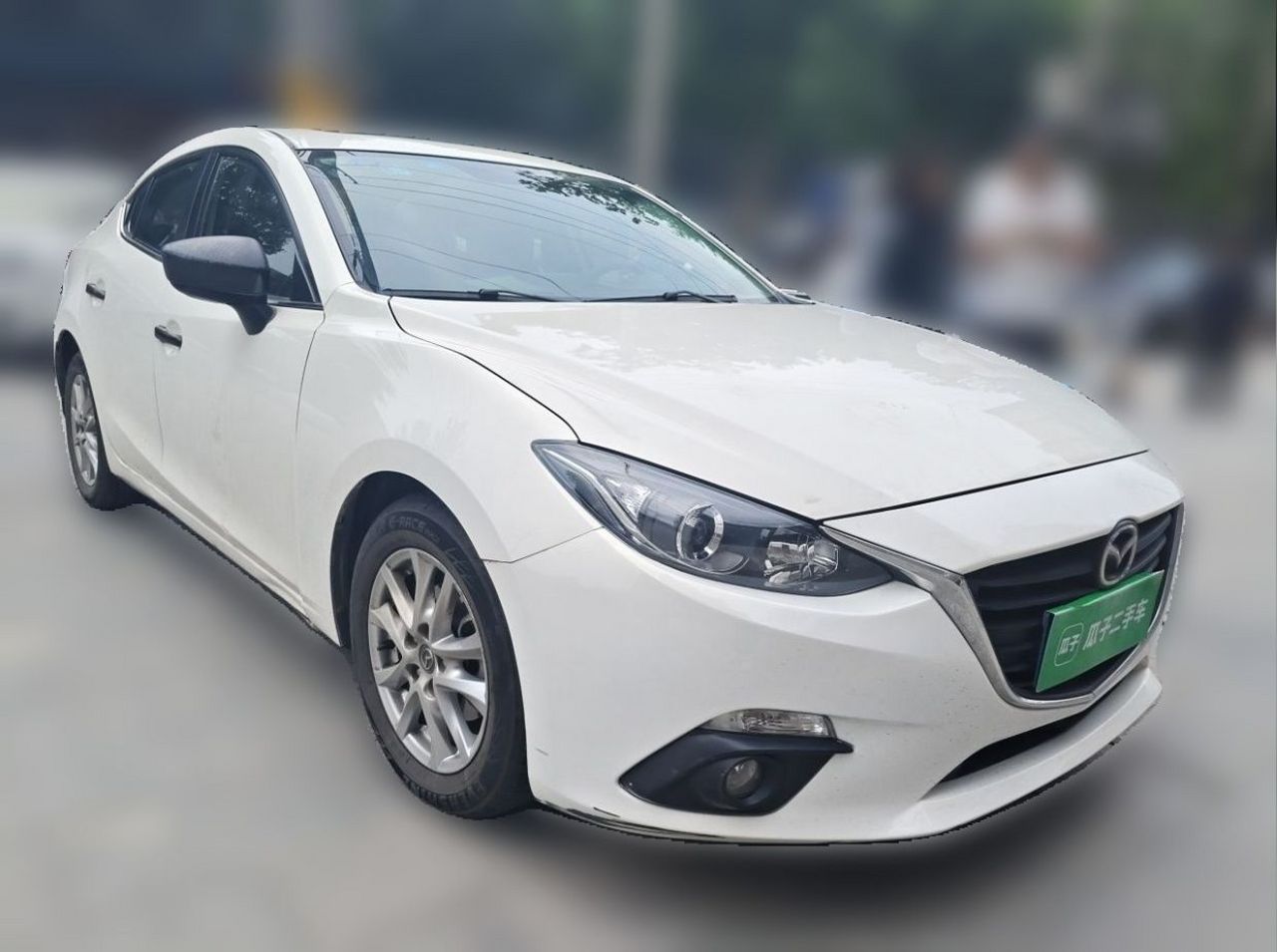 3 Axela 2016 Sedan 1.5L AT Luxury photo 4