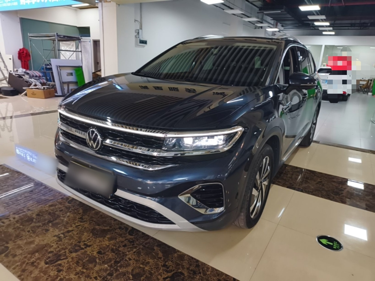 2021 330TSI RWD Luxury