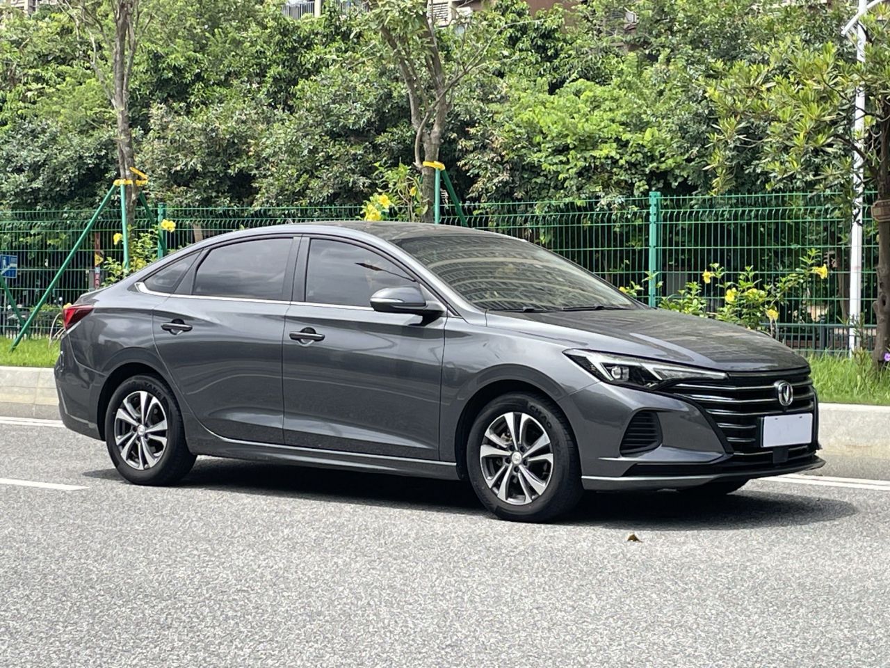 Eado 2022 PLUS 1.6L GDI MT Luxury photo 4