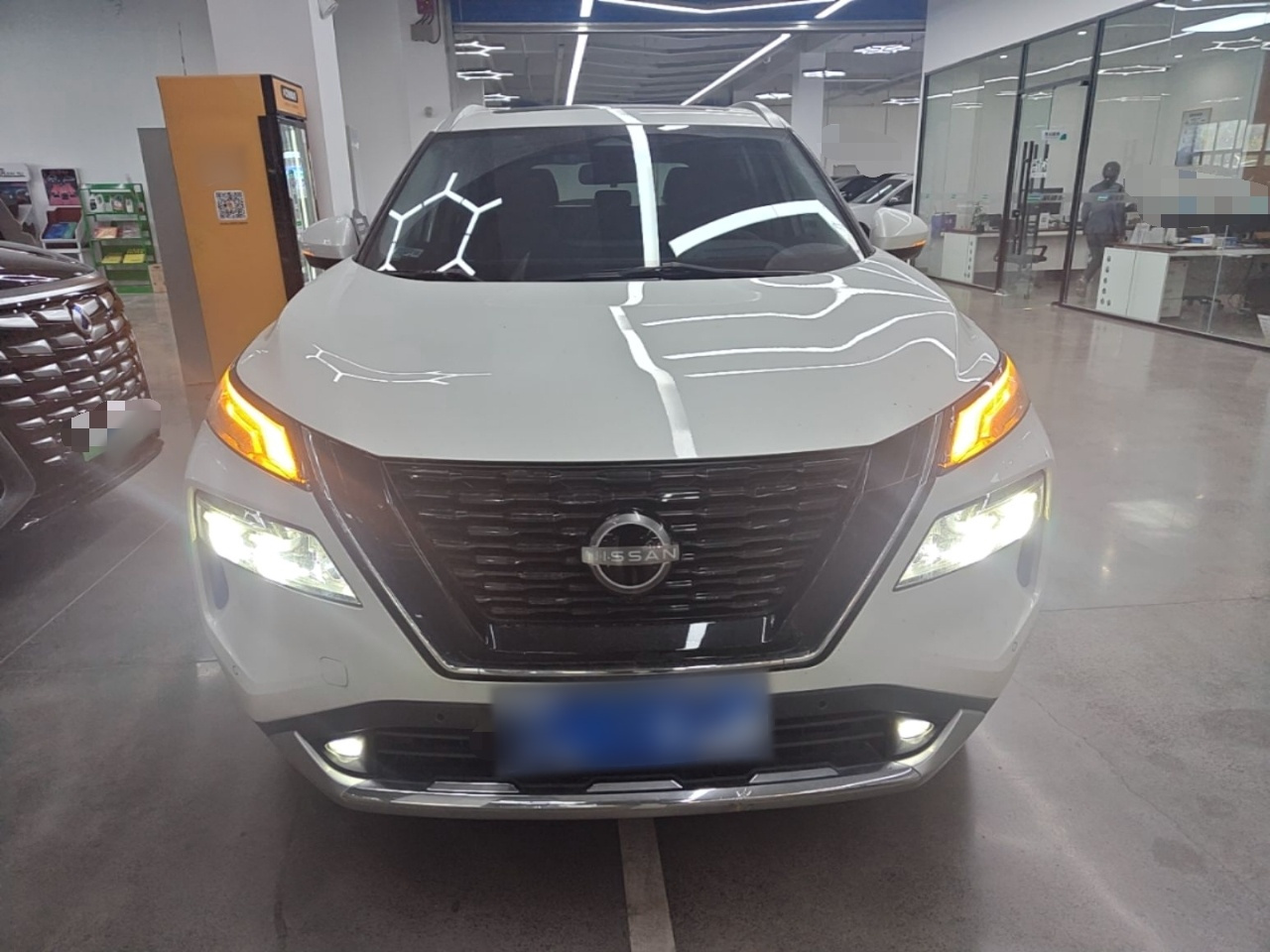 X-Trail 2023 e-POWER AWD Supreme photo 2