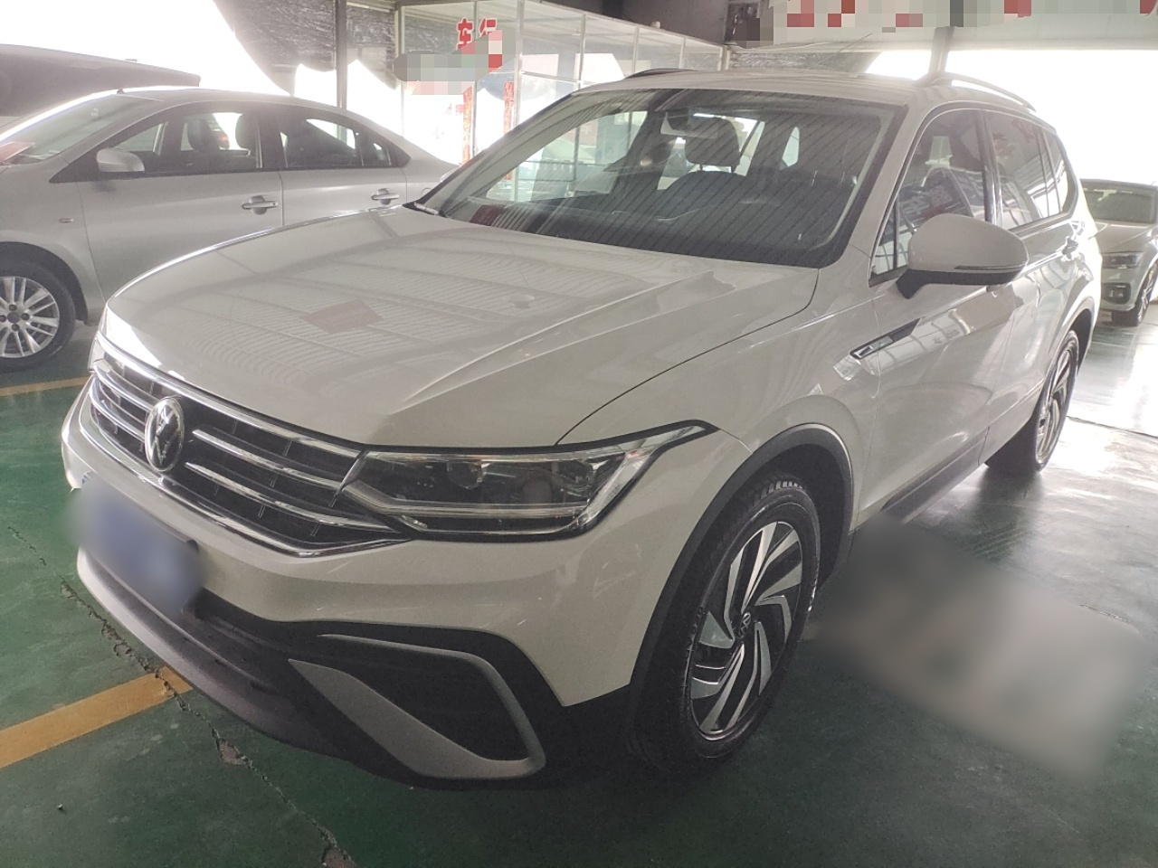 Tiguan L 2022 330TSI AT RWD Comfort