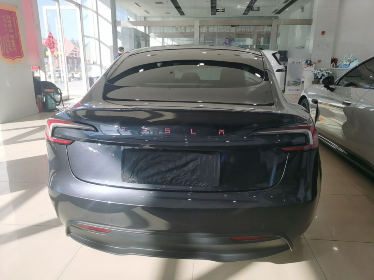 Model 3 2023 RWD photo 5