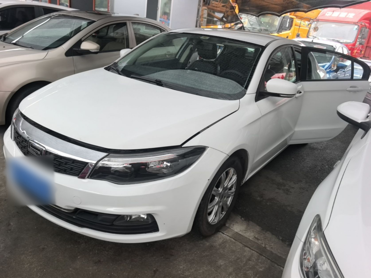 3 2018 Sedan 1.6L AT Leading