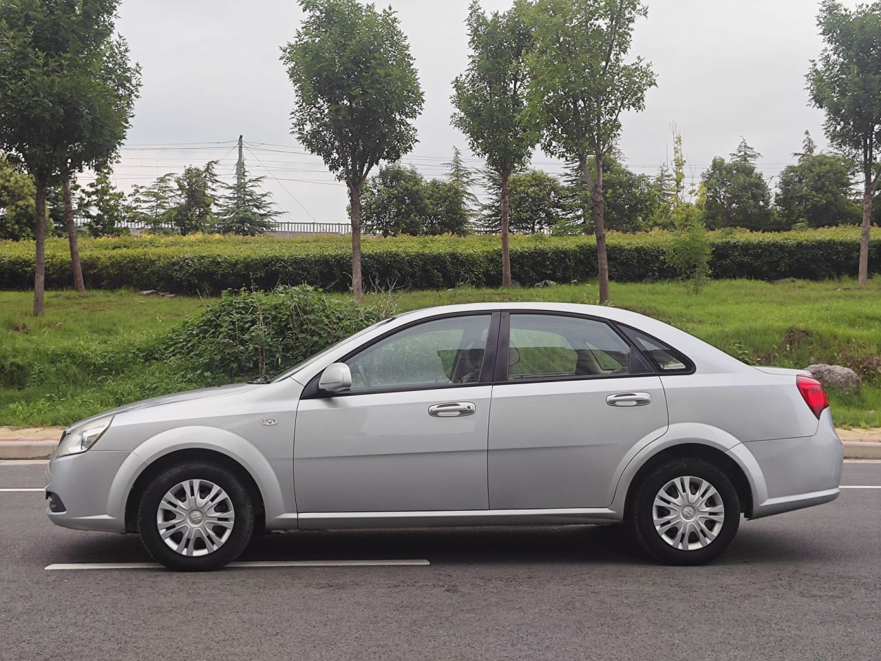 Excelle 2015 1.5L AT Classic photo 3