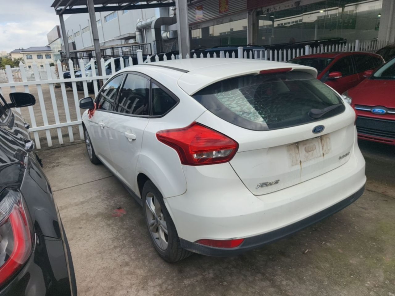 Focus 2017 Hatchback 1.6L AT Comfort photo 4