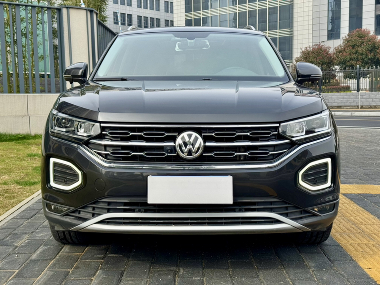 Tayron 2022 330TSI RWD Luxury Connected Plus photo 2