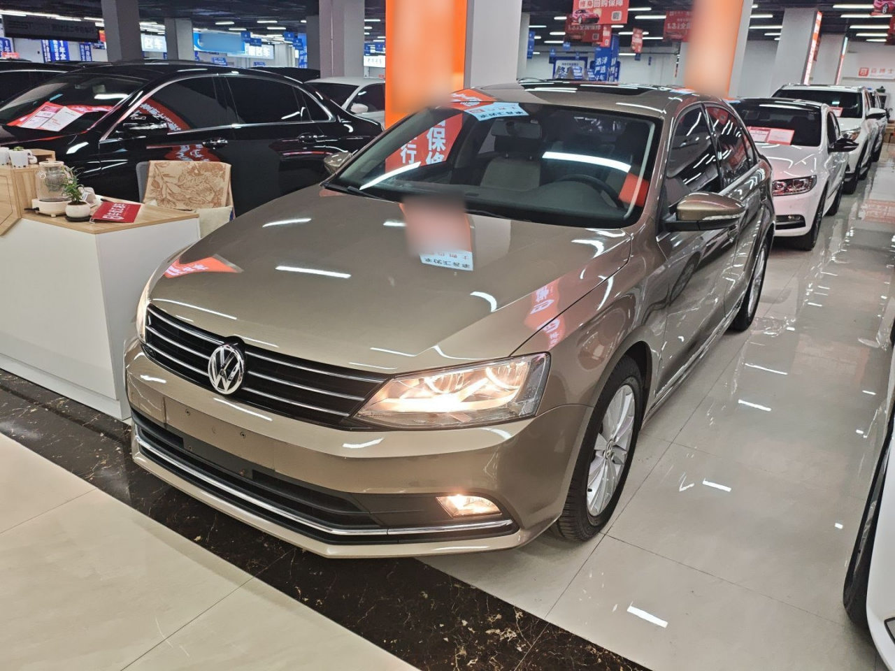 Sagitar 2015 1.6L AT Comfort