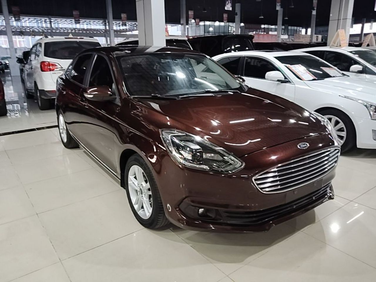 Escort 2019 Facelift 1.5L AT China VI photo 5