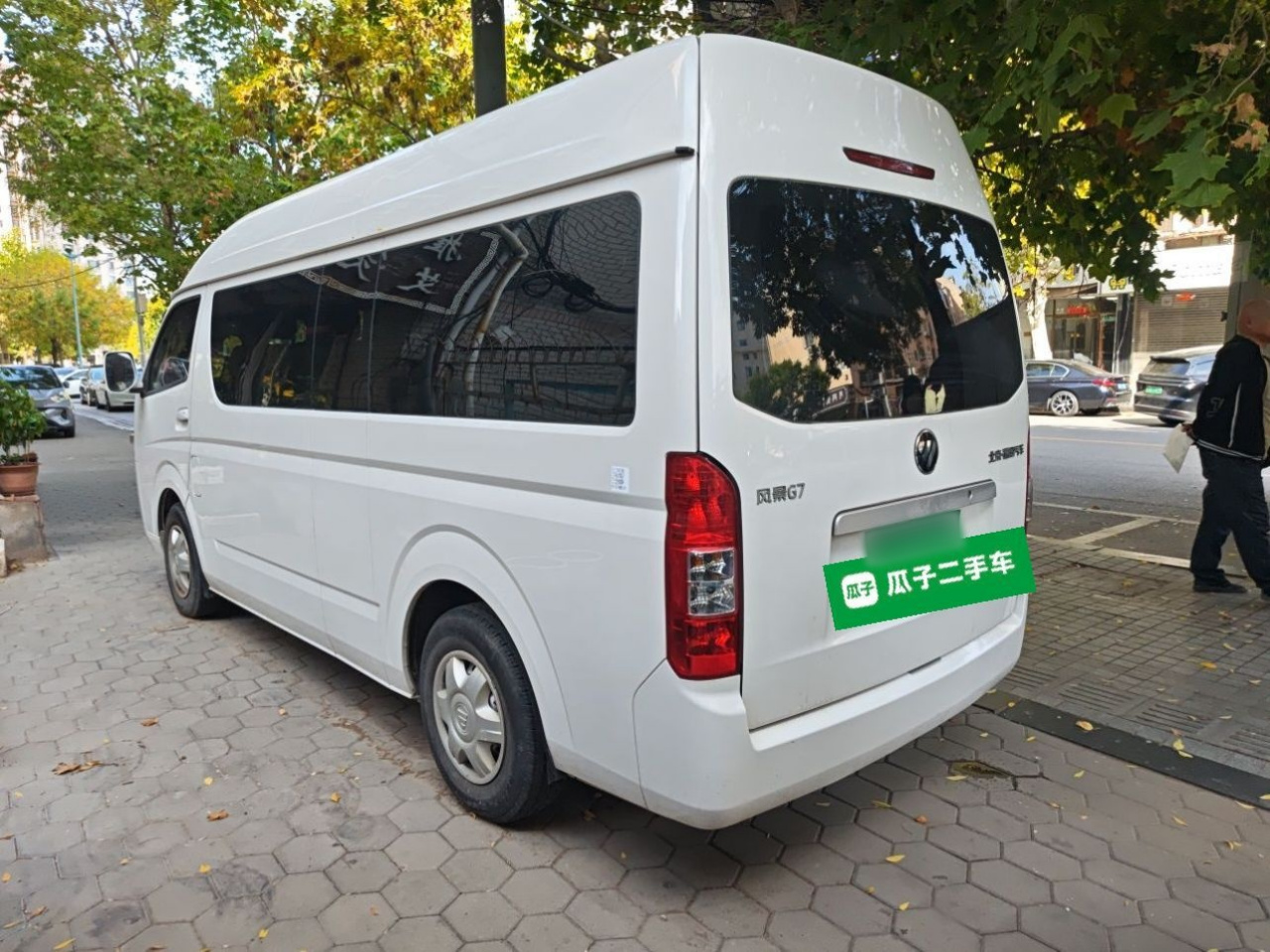 Foton 福田 2024款 商旅版 汽油2.4L手动 长轴高顶 客车10/12座 photo 4