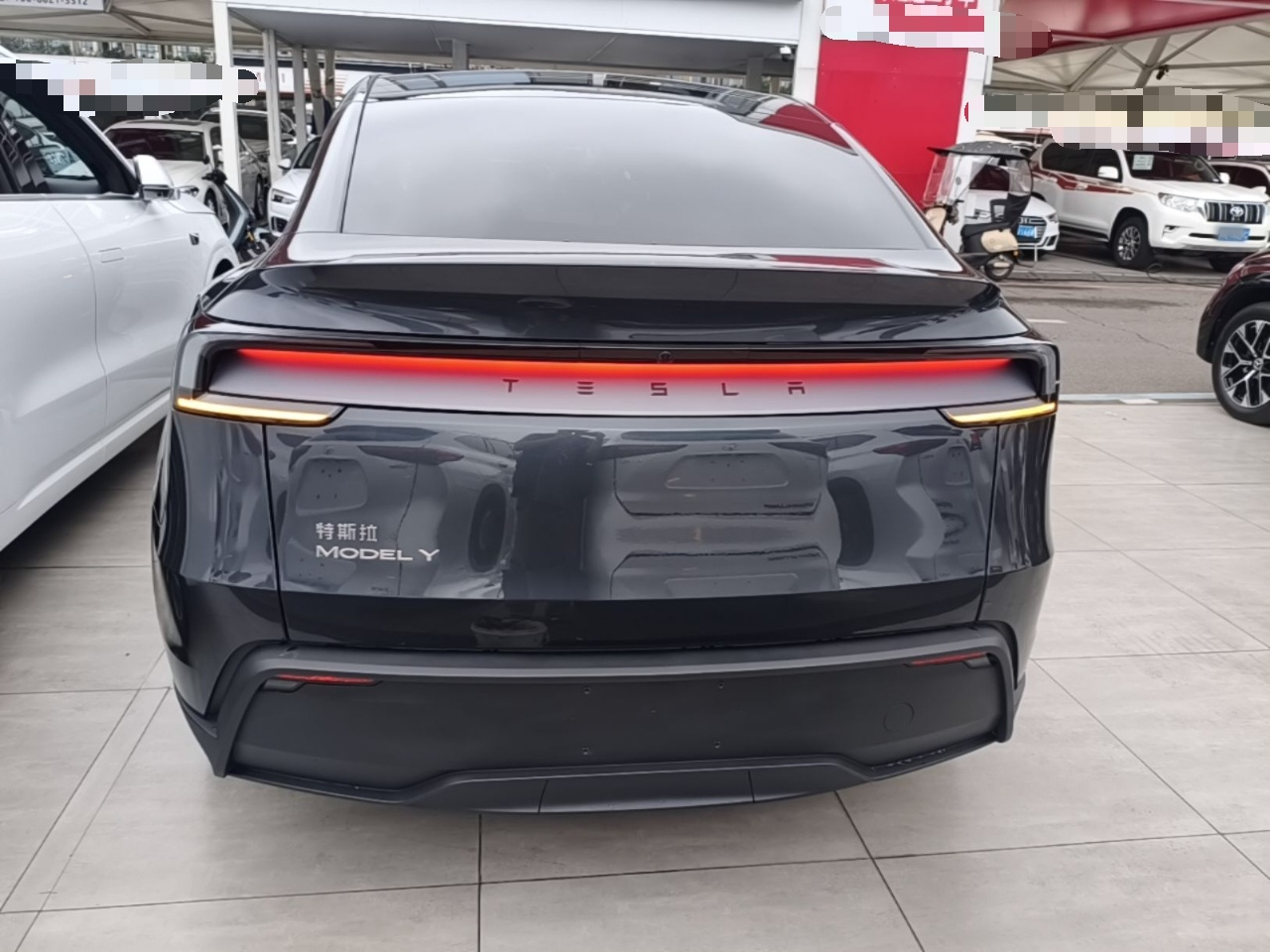 Model Y 2025 RWD photo 3
