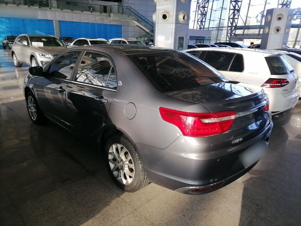 Vision 2018 1.5L AT Premium photo 4