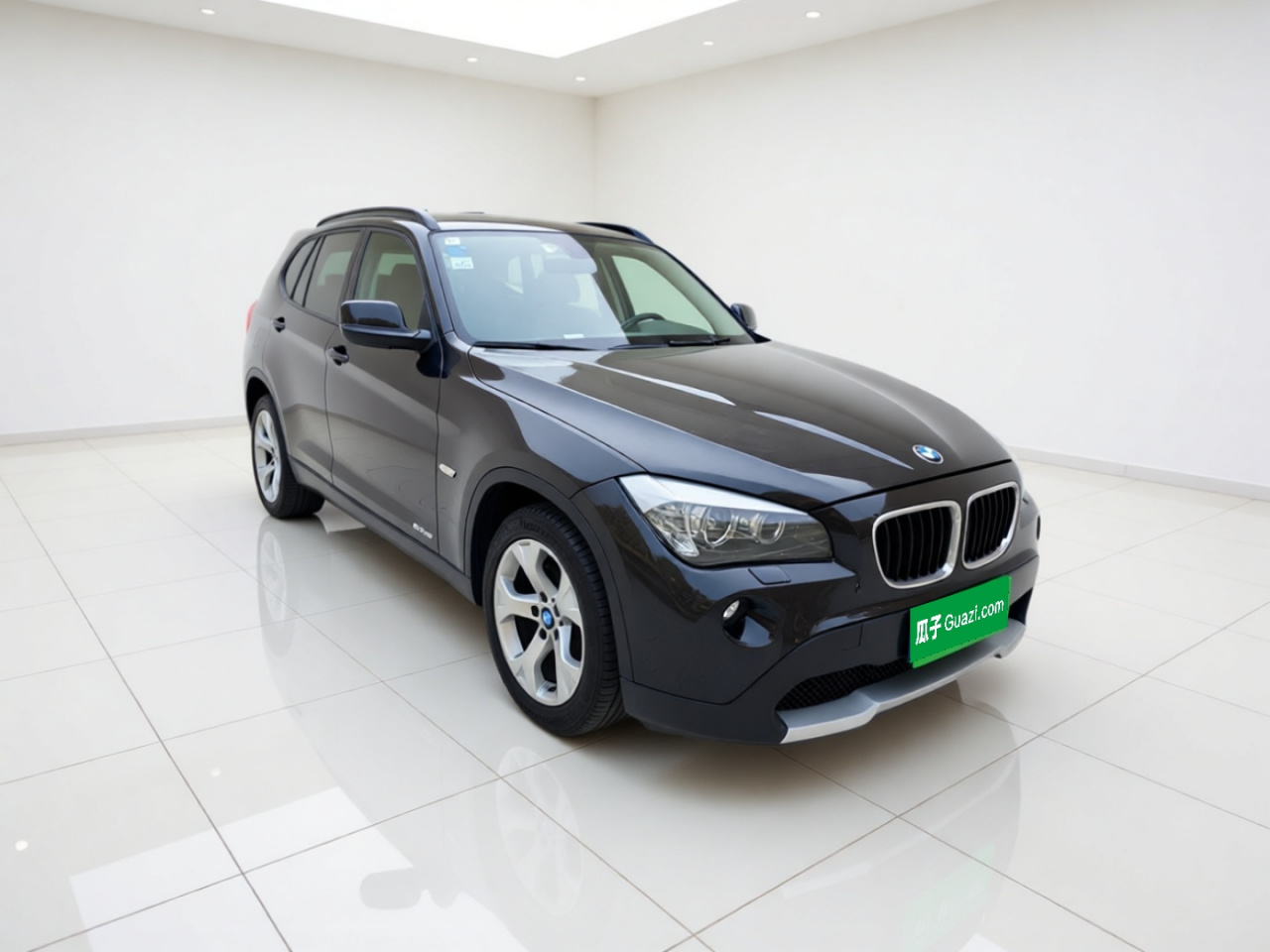 X1 Imported 2012 sDrive18i Luxury photo 3