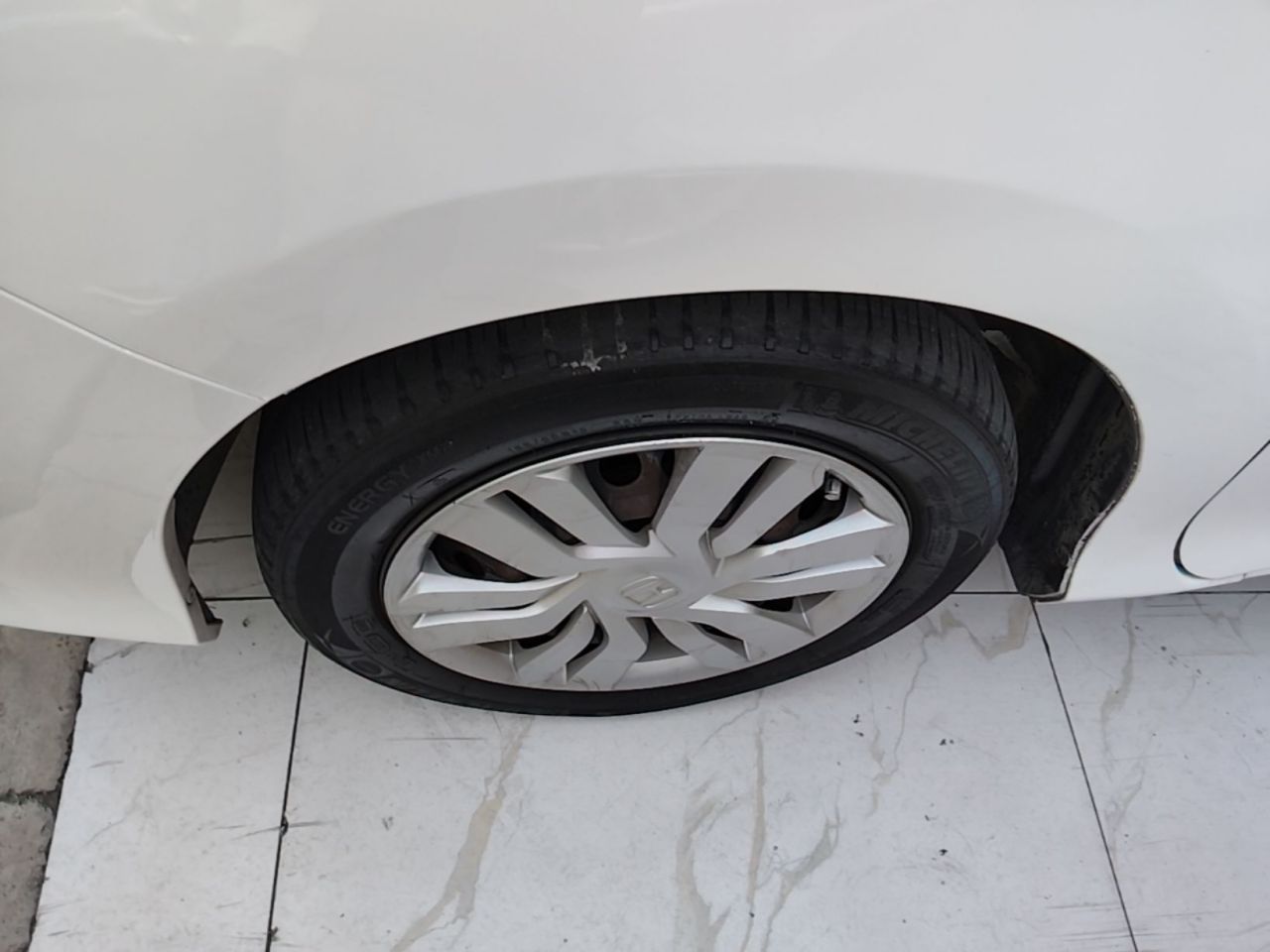 2015 1.5L CVT Comfort photo 2