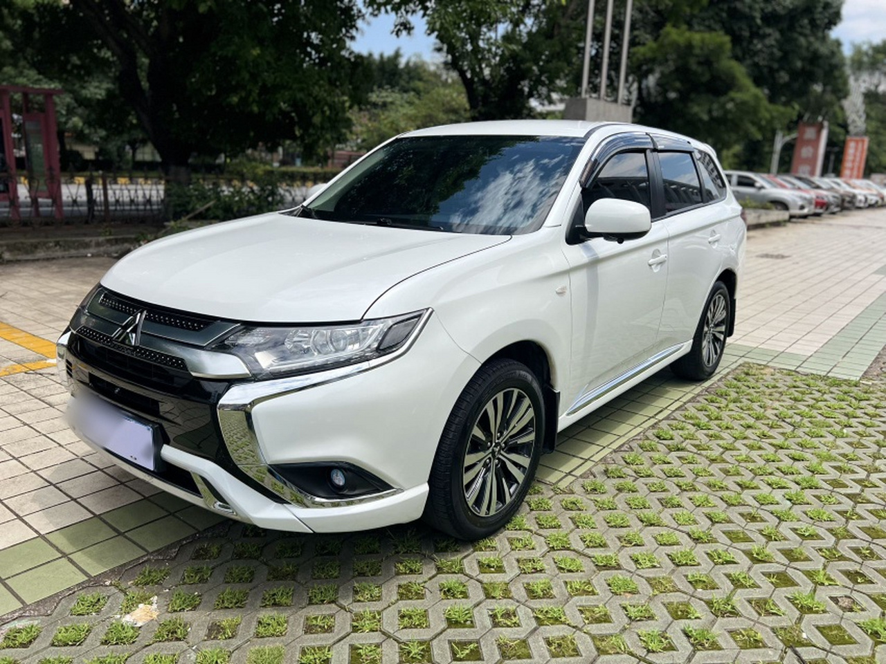 Outlander 2021 2.0L RWD Cruise 5-Seater