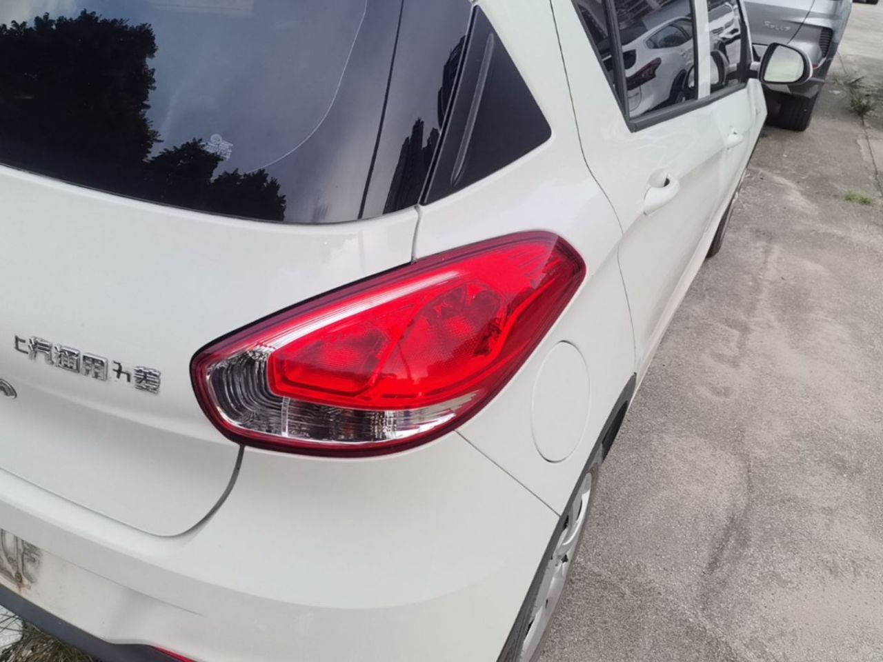 310 2020 1.2L MT Comfort photo 2
